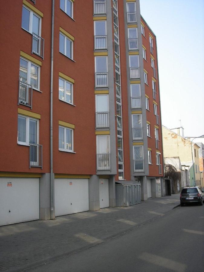 Apartment Vodni With Parking Brno Camera foto