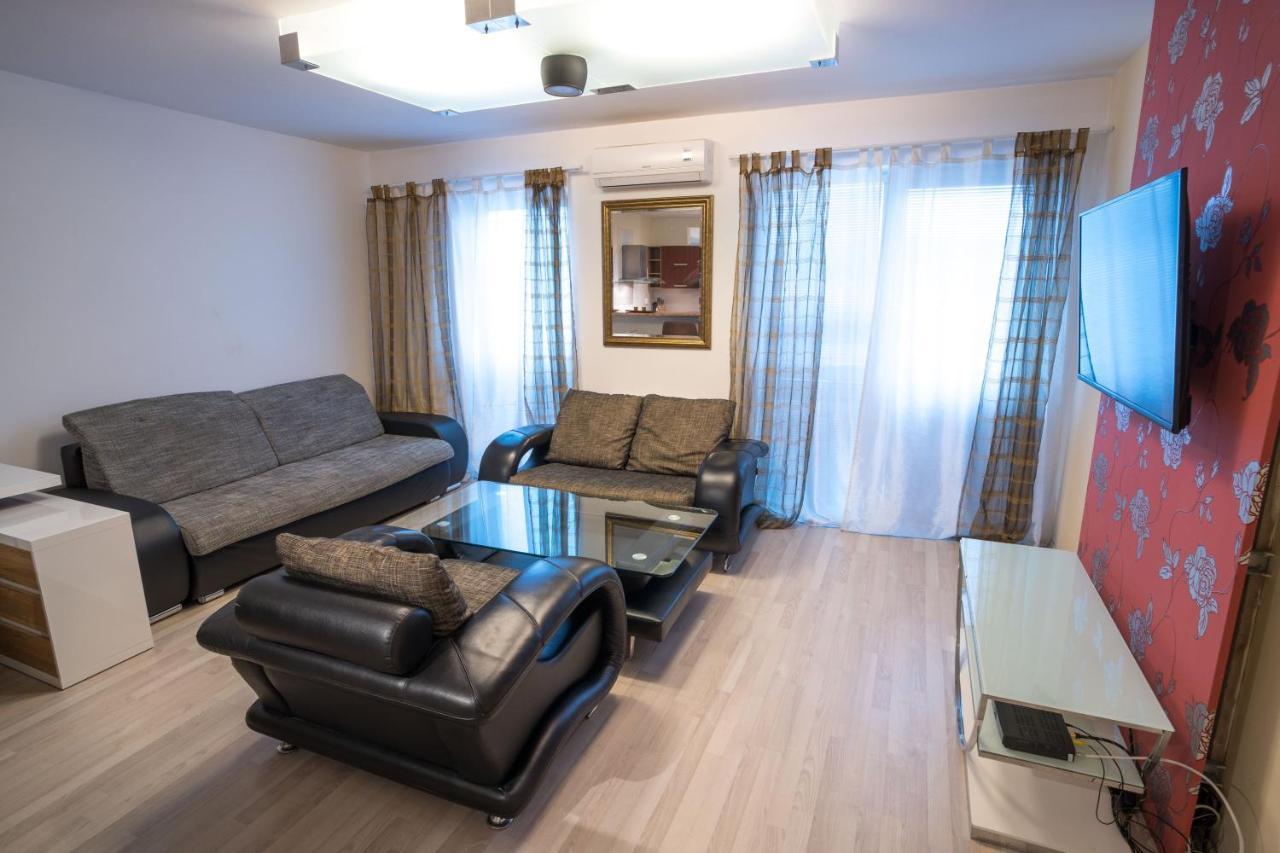Apartment Vodni With Parking Brno Esterno foto