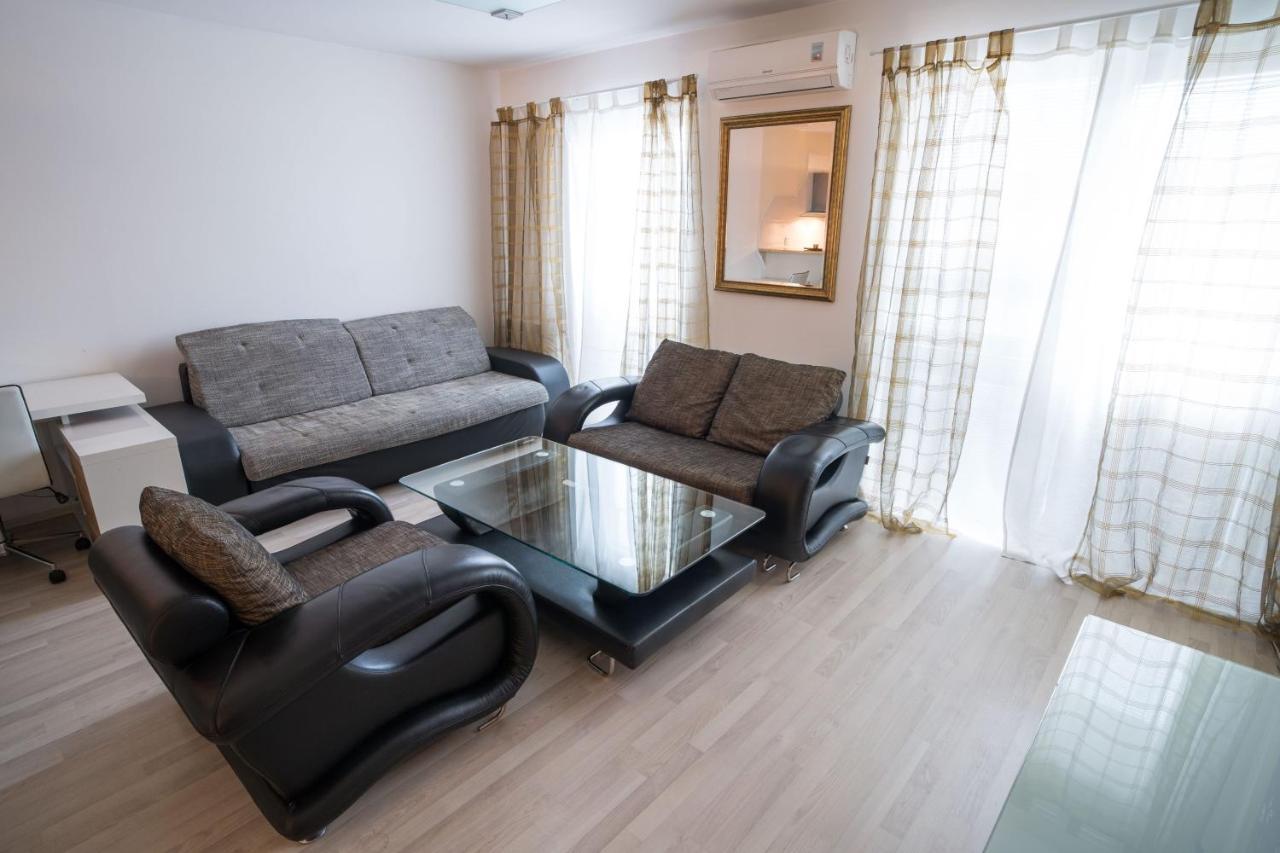 Apartment Vodni With Parking Brno Esterno foto